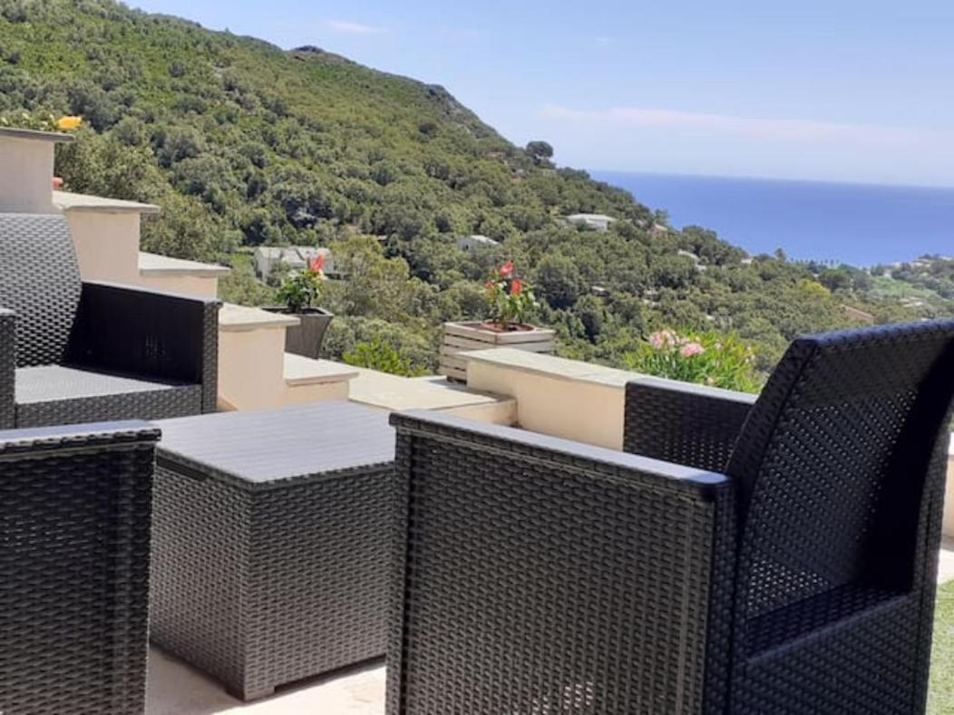 Cap Corse Uribellinu 1, Petit Dejeuner Partine Eksteriør bilde